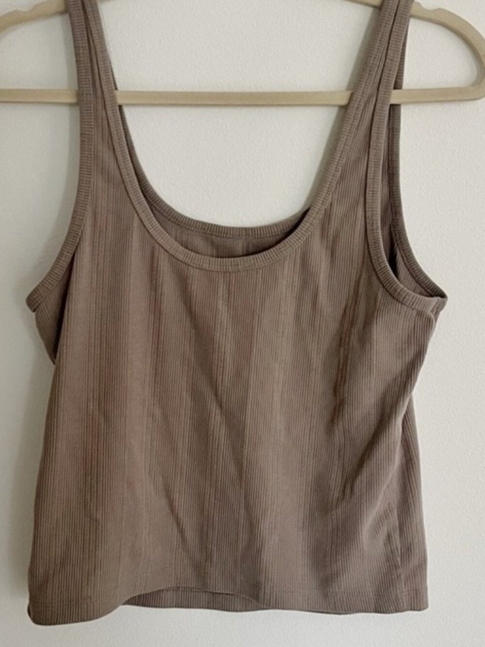 Neck Tank Top Size M - Picture 2 of 4